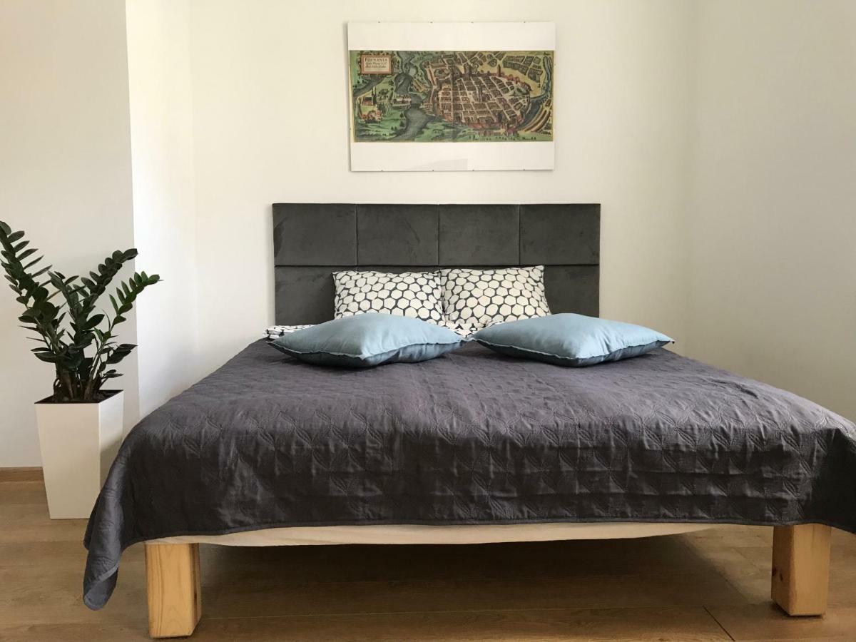 Apartament Rents - Mostowa Parking Free